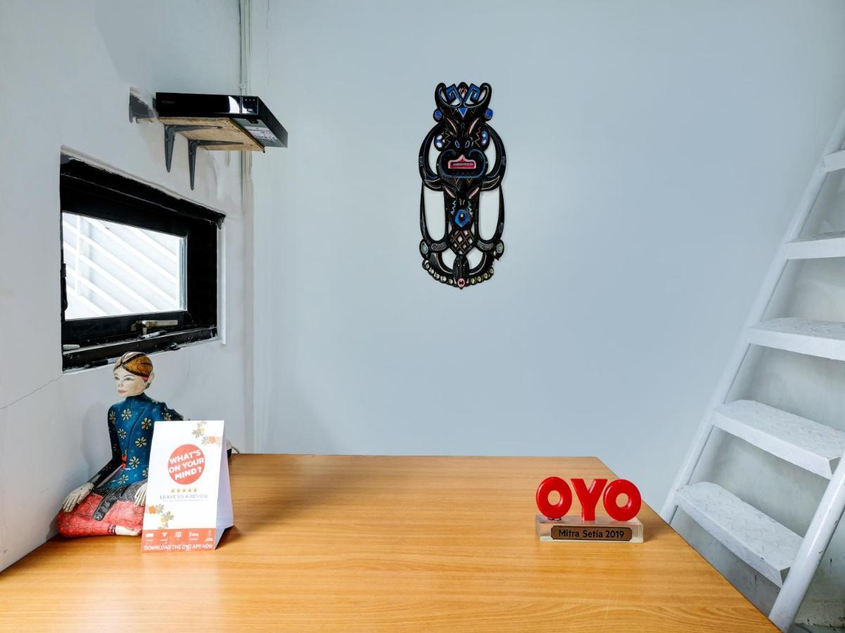 Oyo 90325 Pondok Dnayu Syariah Jarakan ภายนอก รูปภาพ