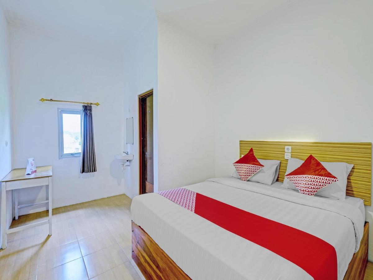 Oyo 90325 Pondok Dnayu Syariah Jarakan ภายนอก รูปภาพ
